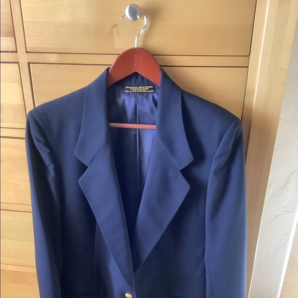 Brooks Brothers Blazer. Navy blue, no sizing posted on jacket. Fits as size 10.
